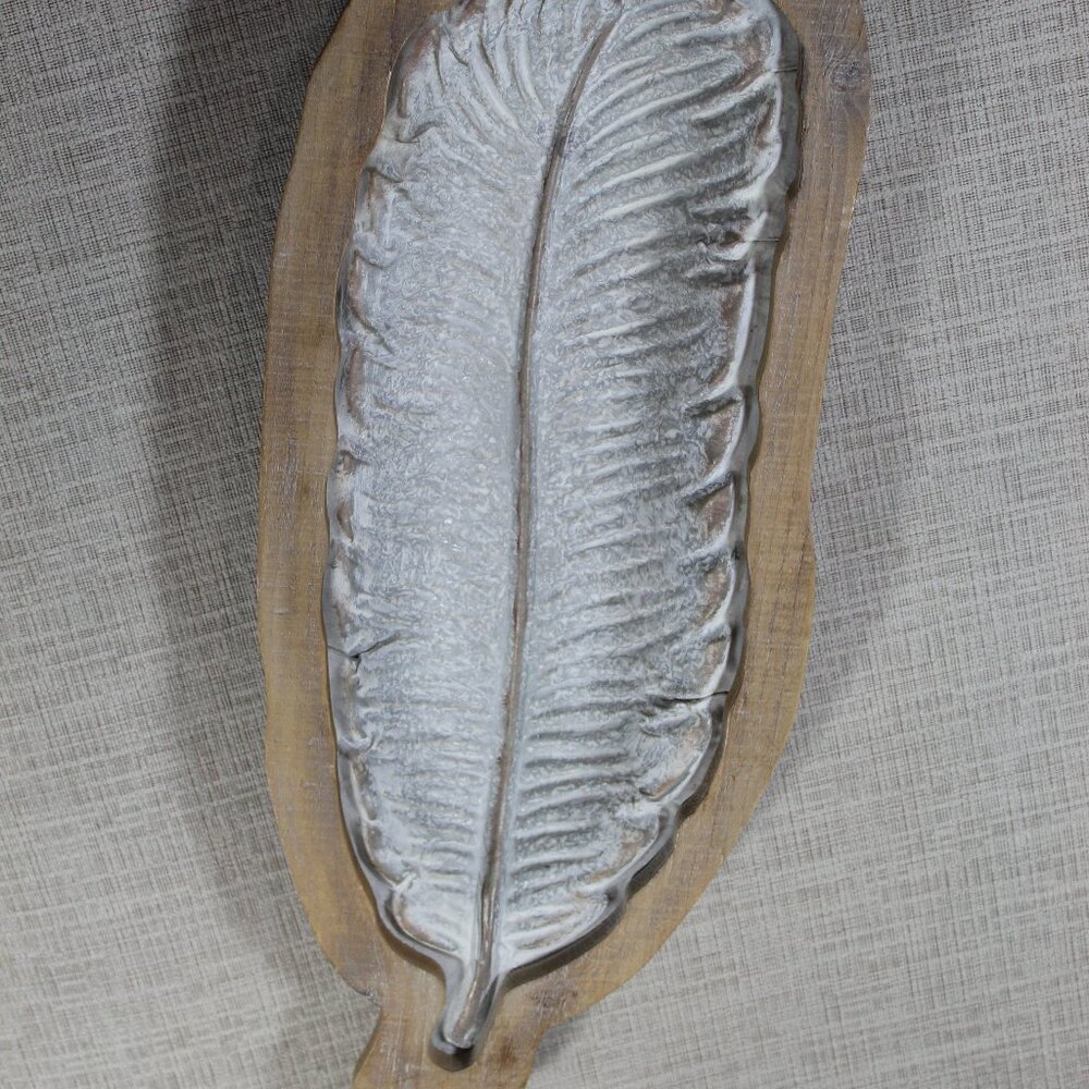 Rustic 24” Metal and Wood Leaf Tray